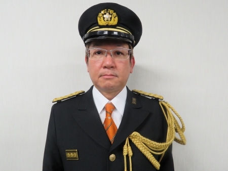 武蔵村山市消防団　団長　網代　栄一
