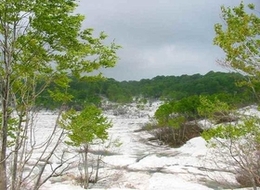 栄村の風景（野々海残雪）