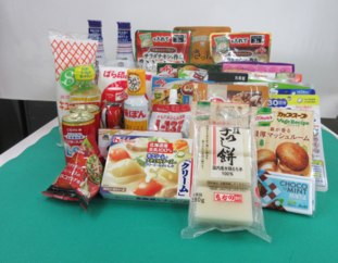 6月のおもちよりいただいた食品の写真