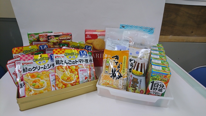 寄付された食品の画像