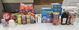 寄付された食品の画像