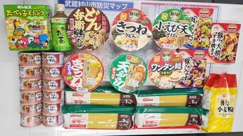 寄付された食品の写真