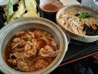 かてうどん（写真は長嶋屋）